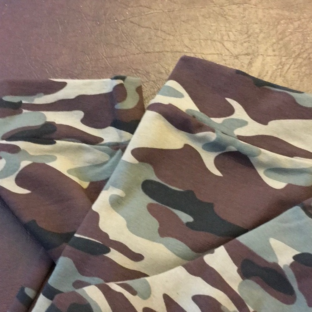 High Waist Camo Joggers - Picture 7 of 8